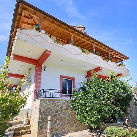 Villa Xherimeja Family Oasis Berat Exterior photo